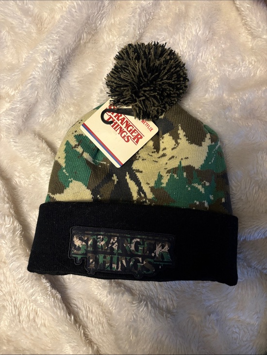 Other - Kids' Camo Pom Beanie - Green/Black